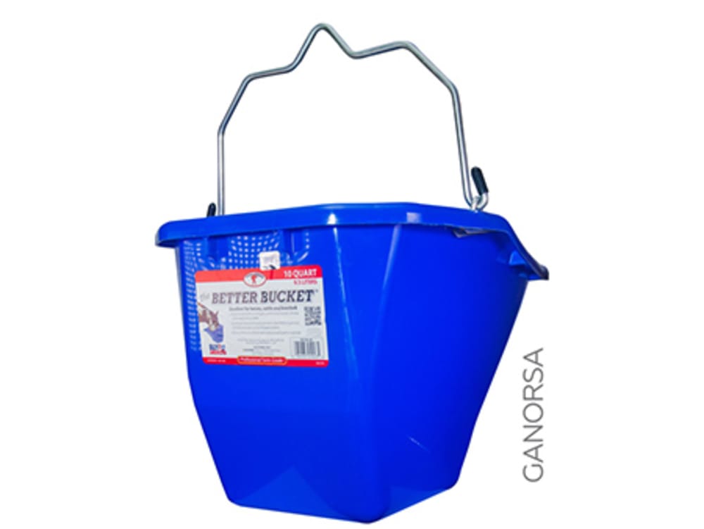 Imagen de CUBETA PLASTICA PARA GANADO DE 9.5 LITROS